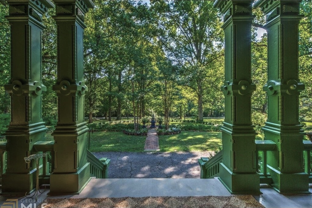 Sweet House Dreams Oakton House, 1838 Antebellum Estate in Marietta