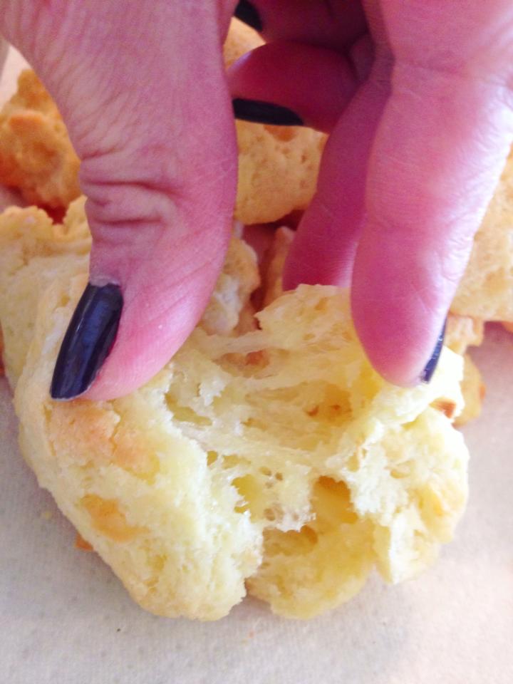 Insatiably Epicurious... Brazilian Garlic Cheese Roll (Pao de Queijo)