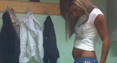 "Мис Плейбой 2009" Светлана Василева най-накрая даде яснота около дилемата бременна ли е или не.