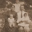 Φωτογραφία του Μήνα Σεπτέμβρη 2012: Οικογένεια Θεοδώρου Τούντα 1931