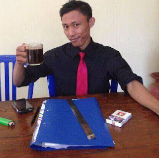 Jangan Remehkan Profesi Penulis Jangan Remehkan Profesi Penulis