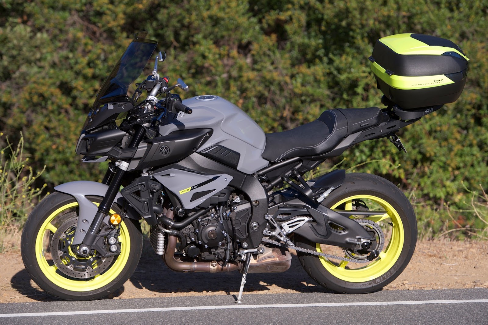 Yamaha MT 10 dsbnj