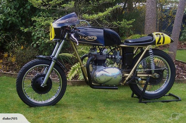 triumph classic bikes