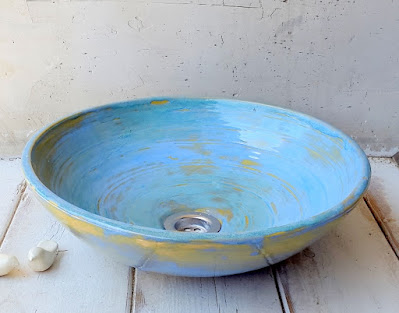 כיור מונח עגול כחול