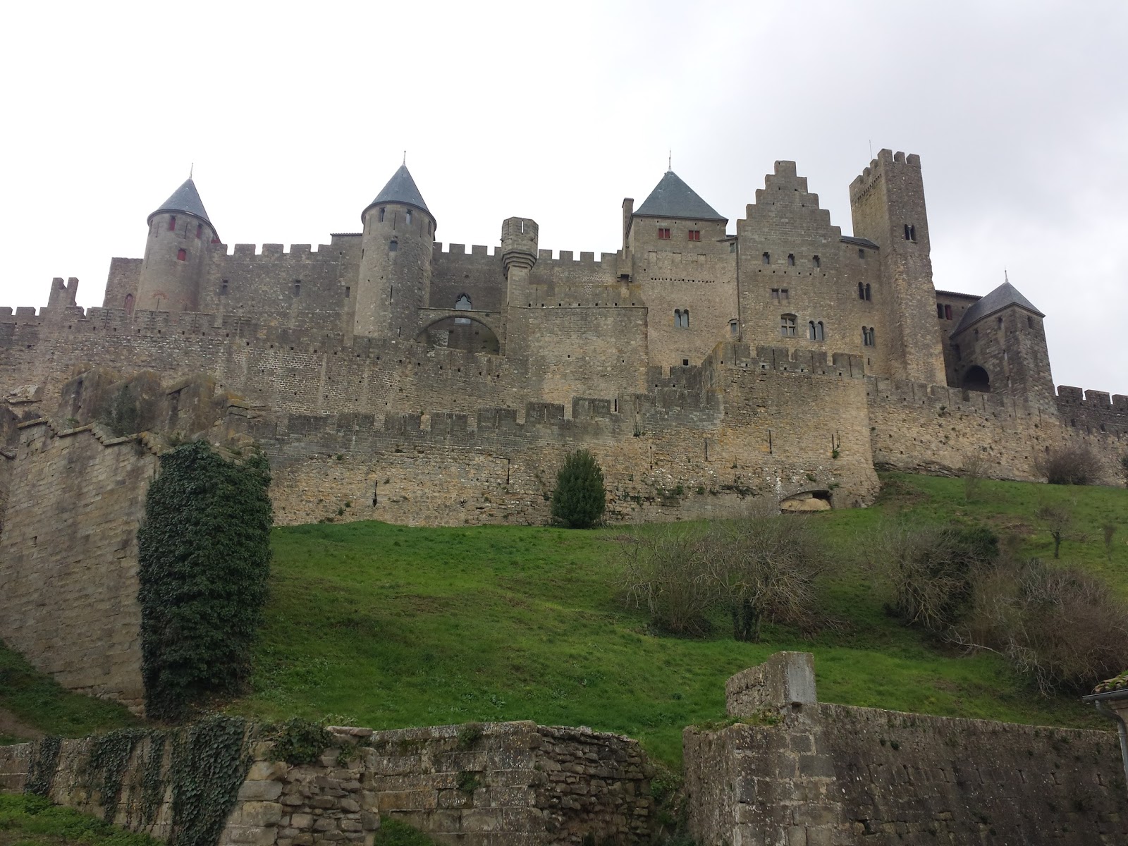 Pueblos y pueblos medievales!! Alucinantes - Blogs de Francia - CARCASSONNE, FRANCIA (5)
