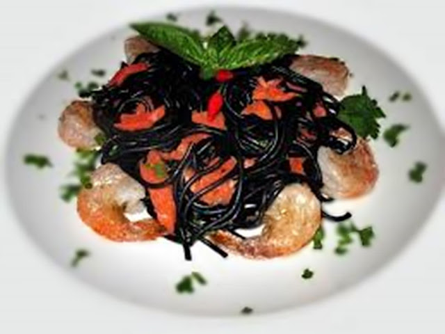 Esparguete Preto com Salmão Fumado_mini