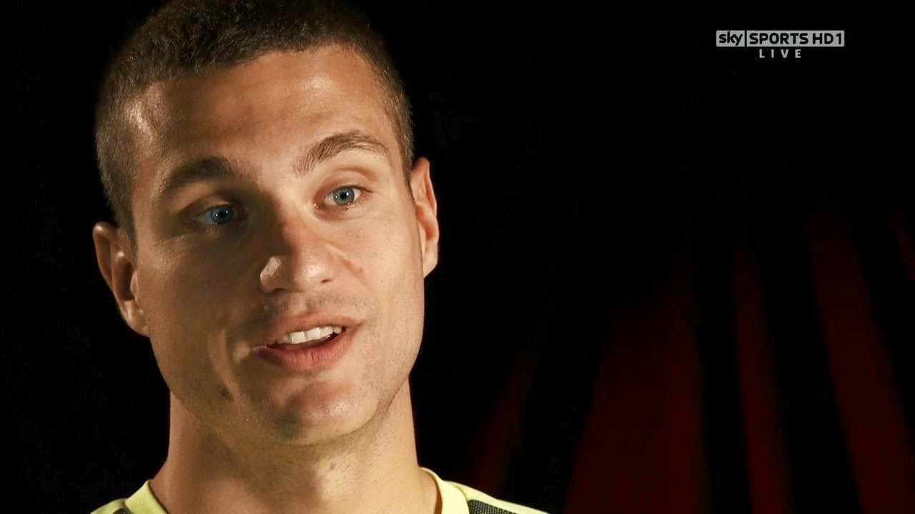 2010-09-19+EPL+Man+Utd+v+Liverpool+(Pre+Match+HD).mkv_snapshot_07.12_%5B2014.03.15_14.27.04%5D.jpg