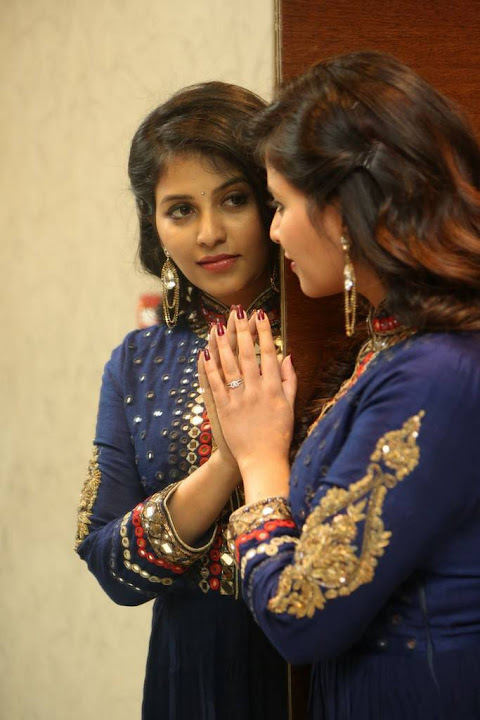 Anjali at Chitrangada Movie Pre Release Function