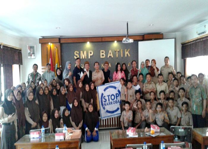 Alumni SMP Batik PeduliAwas, Penipuan Online dan Narkoba Sasar Remaja