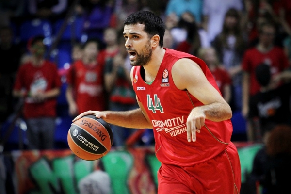 Παρελθόν από την Κούμπαν ο Σιμόν