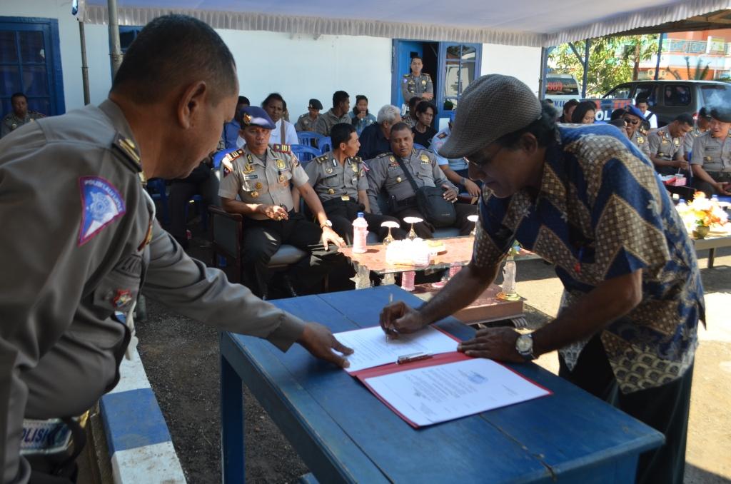 HUMAS POLRES MERAUKE: Dokumentasi kegiatan Patroli malam dan Pemusnahan