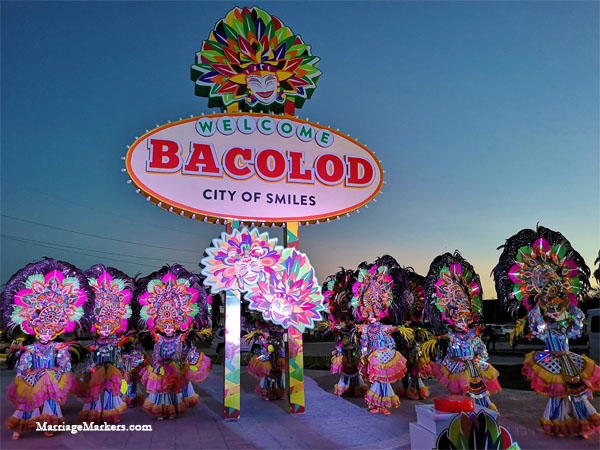 Bacolod welcome marker - Bacolod City - Northill Gateway - Megaworld - Bacolod real estate - Bacolod blogger - MassKara Festival - MassKara dancers