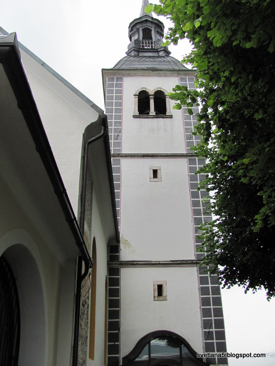 cerkev sv. Janeza Krstnika, Suha pri Škofji Loki Slovenija, Gorenjska