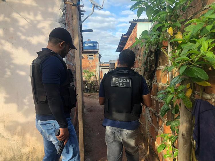 Ação contra homicídio e feminicídio prende mais de 50 na Bahia
