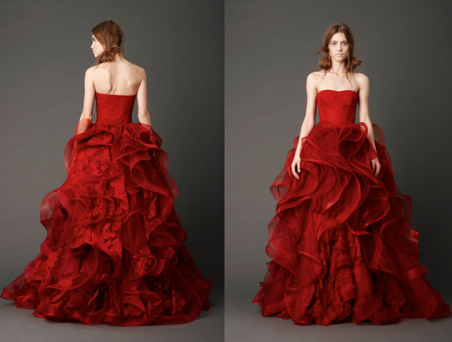 gaun ball gown