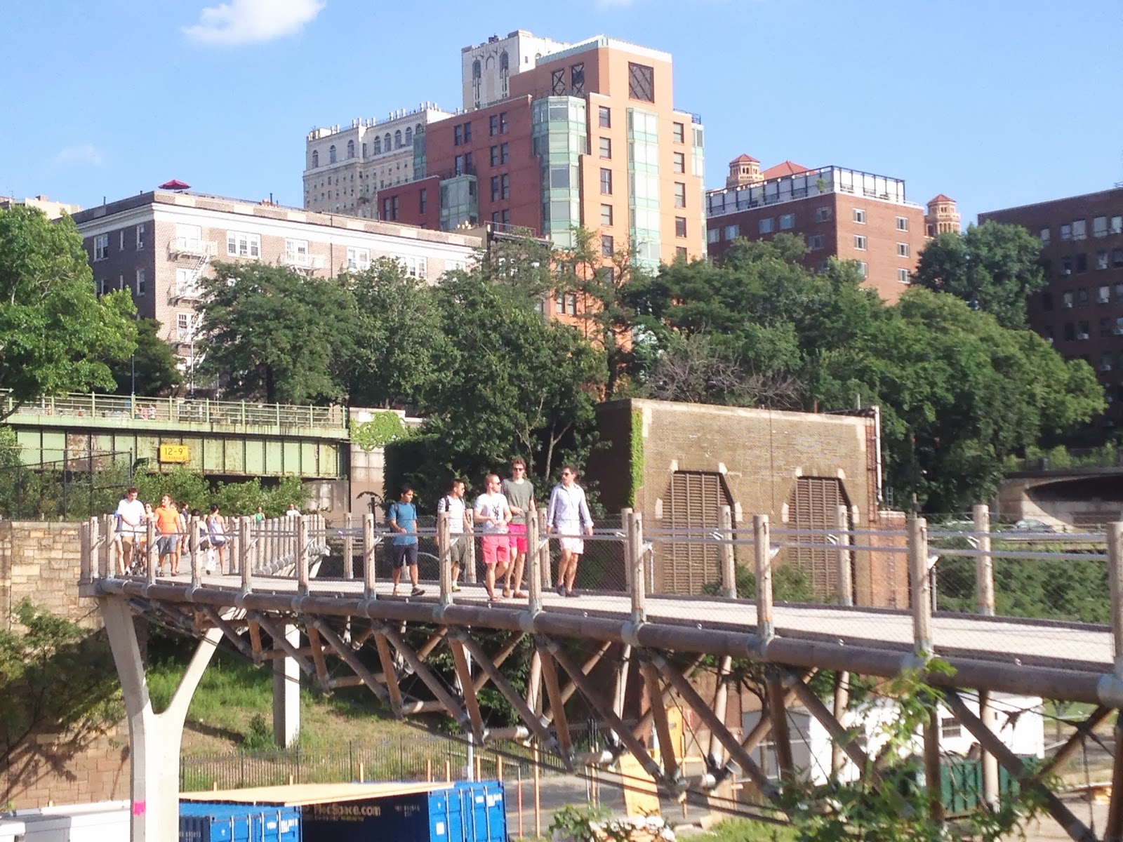 Pay a Visit Squibb Park Bridge A Bounce in Your Step at Brooklyn