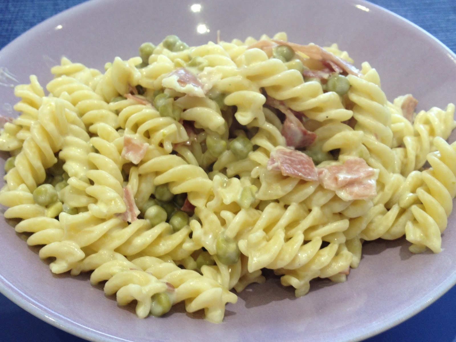 Le Ricette di Nadia FUSILLI SPECK, PISELLI E PHILADELPHIA