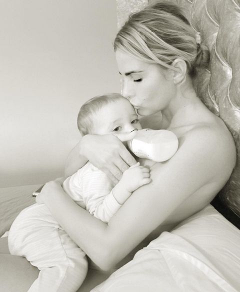 Katie Price Aka Jordan Sexy Nude Pose On Instagram Latest With Her 14 Month Old Child Katie Price Aka Jordan Sexy Nude Pose On Instagram Latest With Her 14 Month Old Child