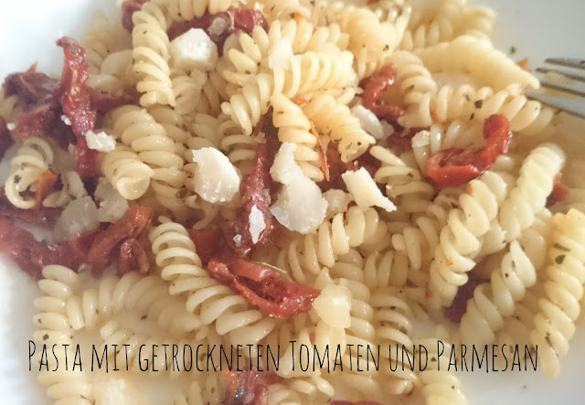 Rezept Pasta mit getrockneten Tomaten und Parmesan