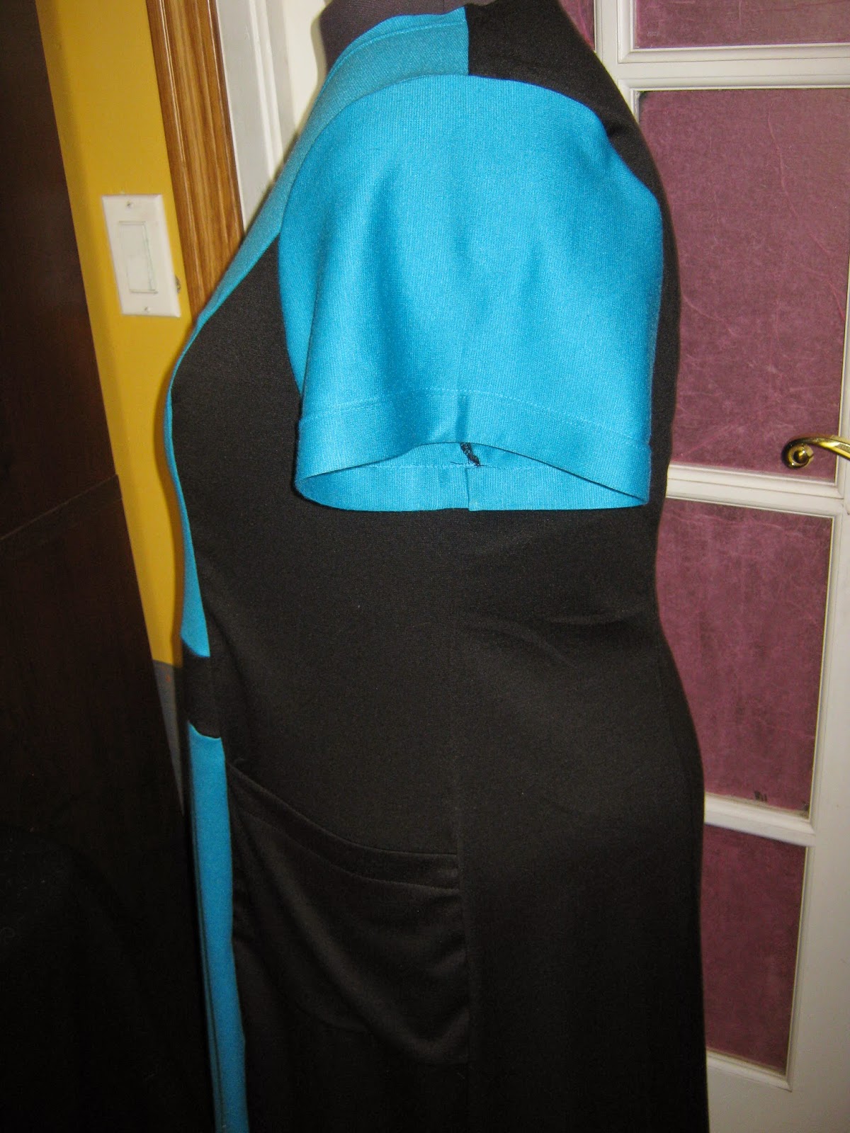 Color Block Ponte Knit Princess Seam Dress www.sewplus.blogspot.com
