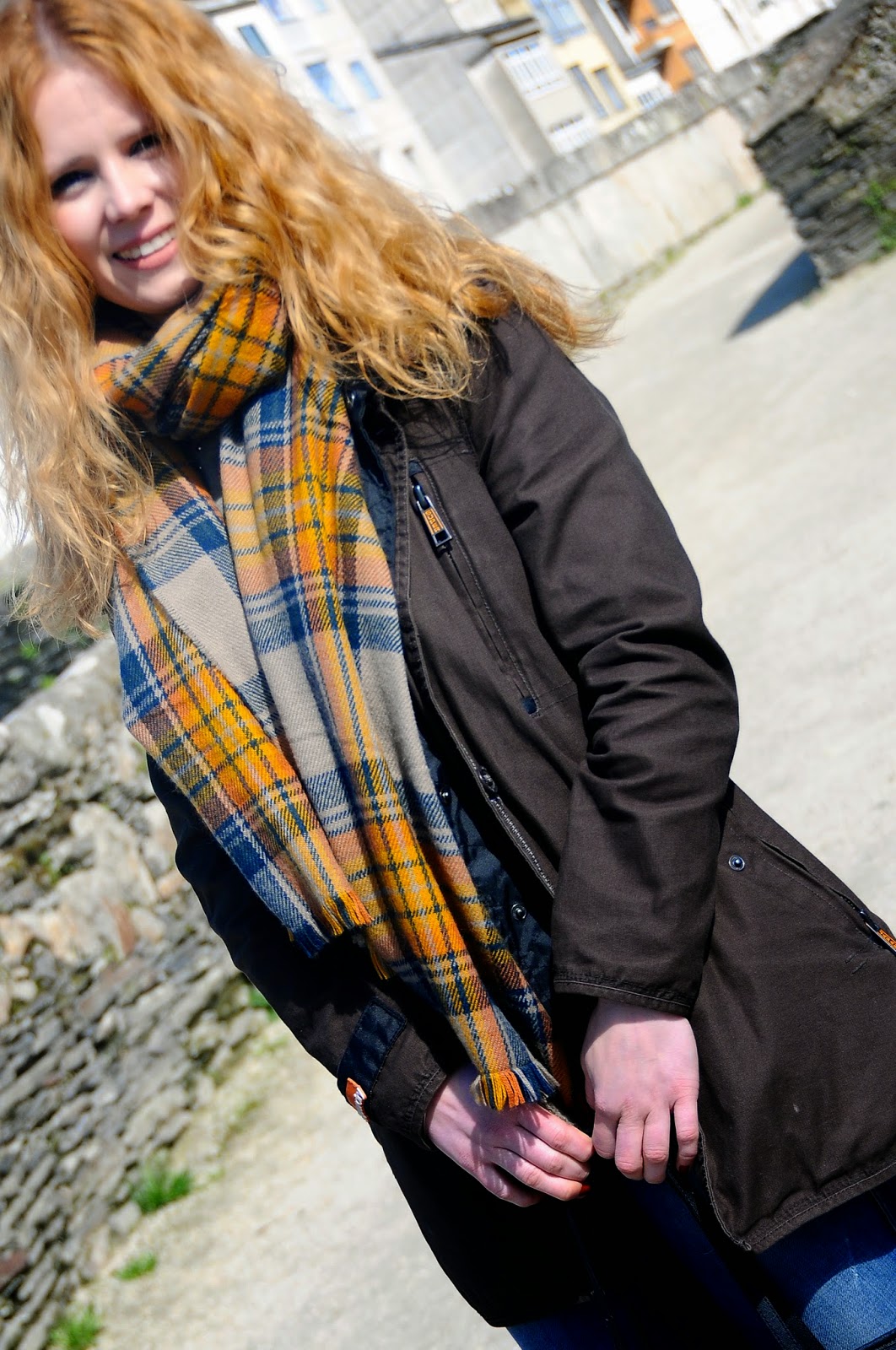 Outfit para un día soleado pero frío - Ingrid Hughes - Blog de moda, looks,  belleza, tendencias y viajes