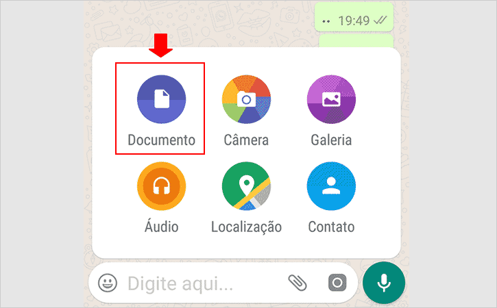 Acessando a opção Documento do WhatsApp para enviar imagem em tamanho original
