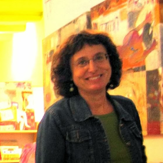 Reading and Art: Rosa Comelles