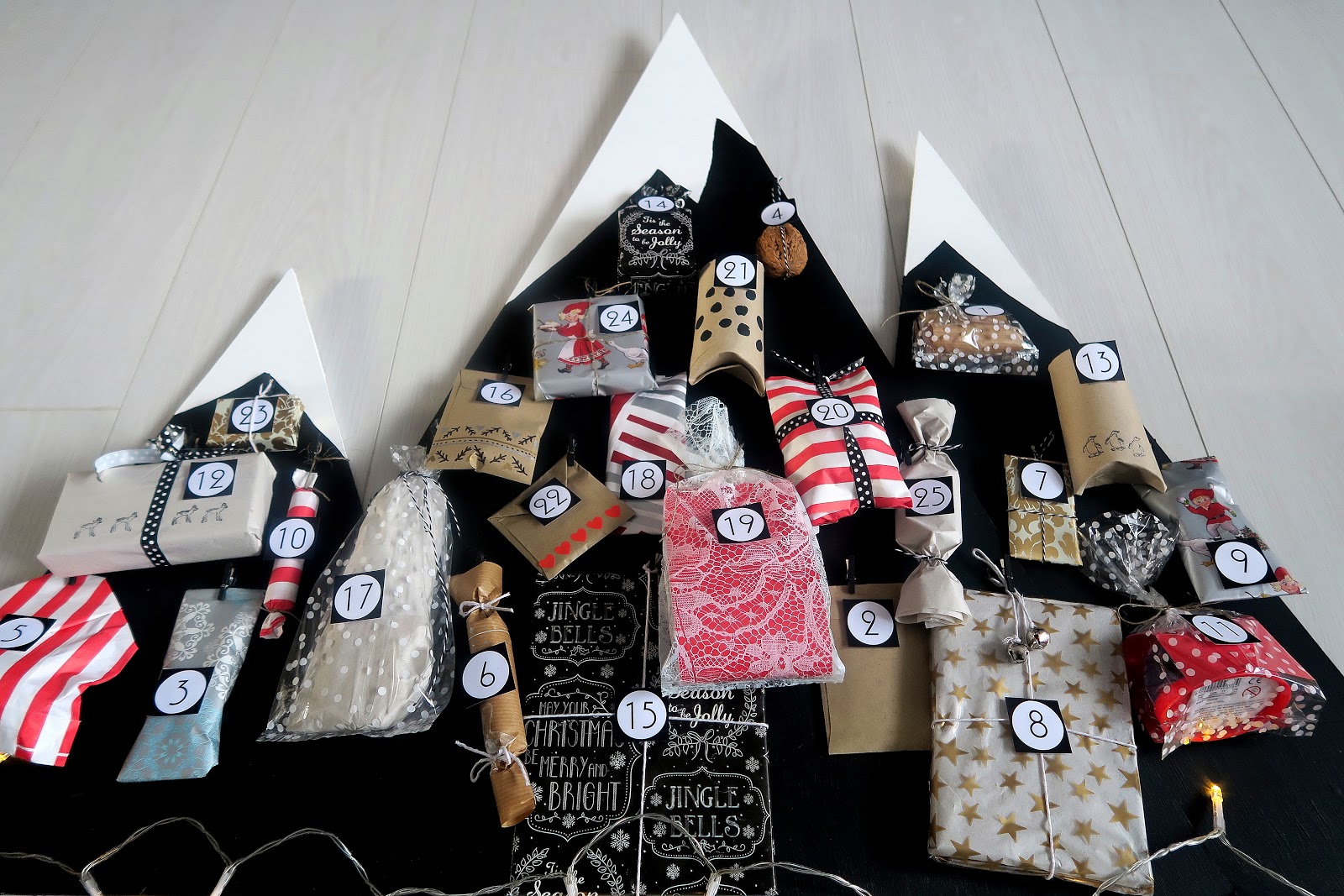 Christmas calendar + free printable | mamaisdreaming.blogspot.co.uk