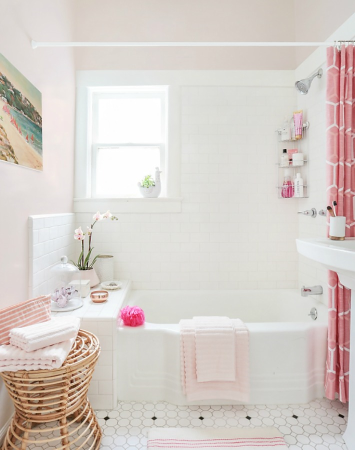 Un baño cuatro decoraciones ¿Cuál te gusta más? Un baño cuatro decoraciones ¿Cuál te gusta más?