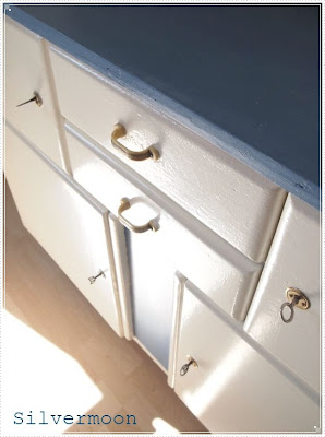 Silvermoon: antiker Küchenschrank im neuen Glanz