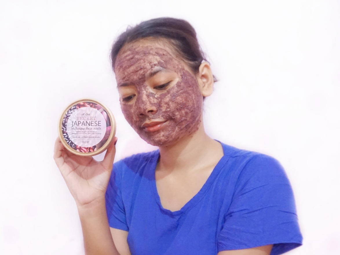 Review Irisu Secret Japanese Whitening Face Mask