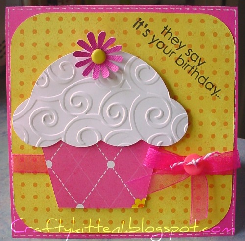 The Crafty Kitten: Cupcake Birthday Card