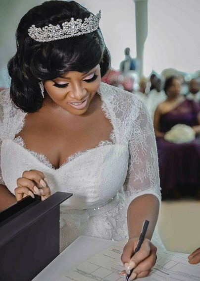 tolu oniru leftie tolu oniru leftie