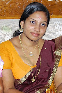 Desi Knockers: Desi Indian hot girls show in traditional