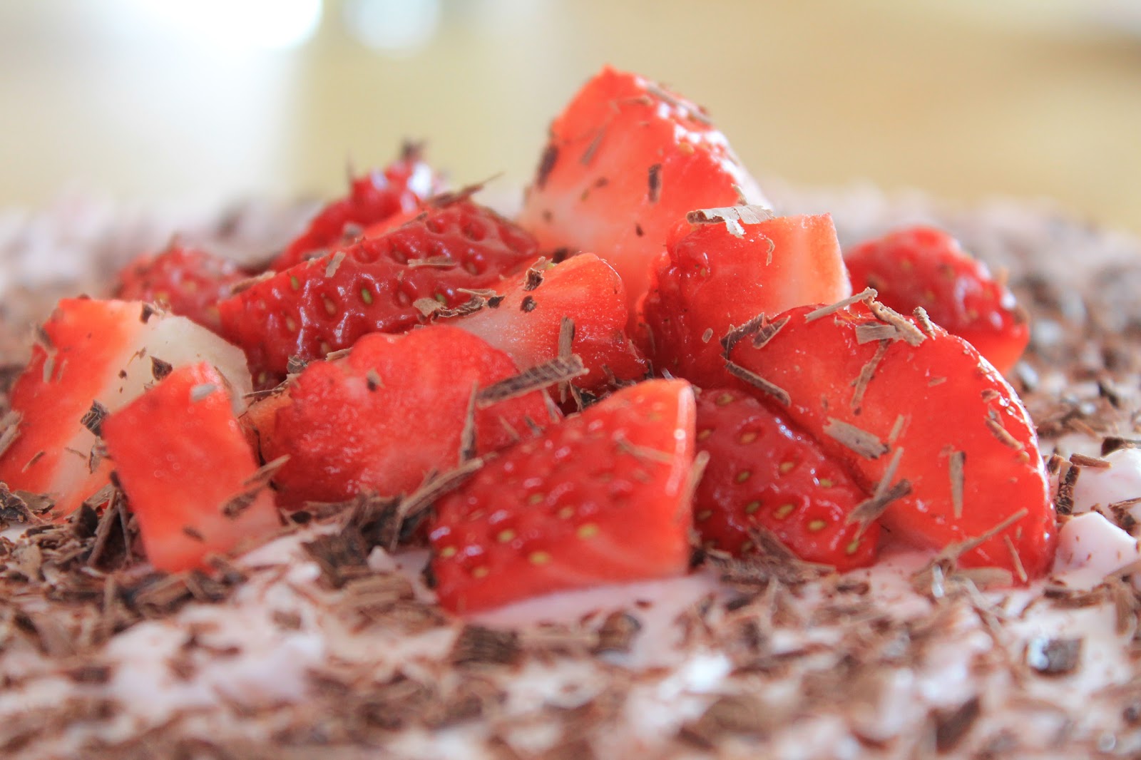 Svenja&amp;#39;s Koch- und Backblog: Erdbeer-Sekt-Torte