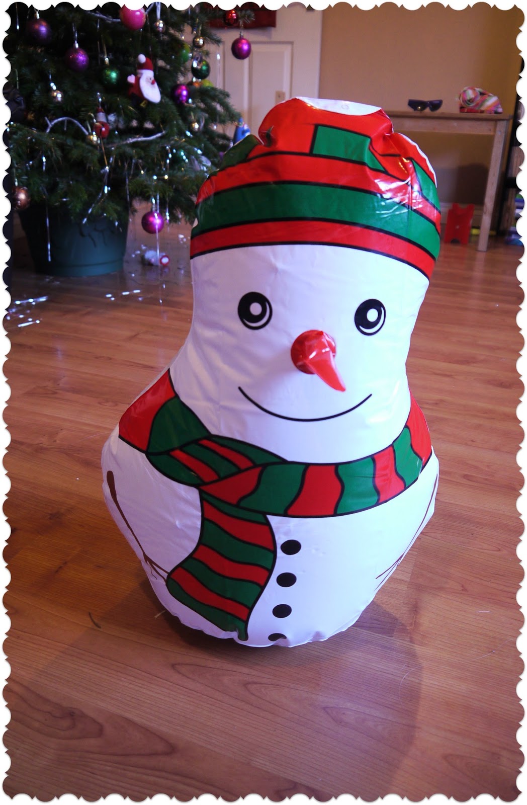 Inside the Wendy House Poundland Christmas