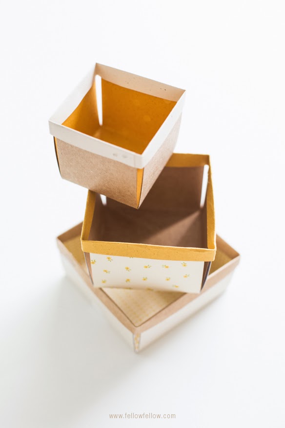 Cajas con papel de regalo reciclado en Recicla Inventa