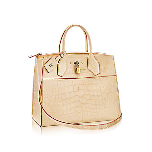In Lvoe With Louis Vuitton As It Quietly Whispers Lv But Is Something That I Would Want To Carry When Am Out And About Town 4250 For The Gm Visit Louisvuitton