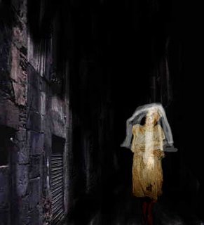 La Llorona Foto de la Llorona en el pasadizo de un cementerio