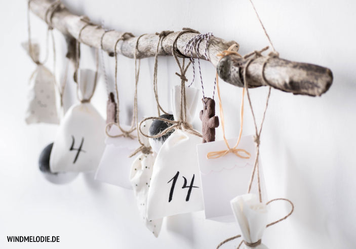 DIY Adventskalender Ast skandinavisch selber machen basteln DIY Adventskalender Ast skandinavisch selber machen basteln