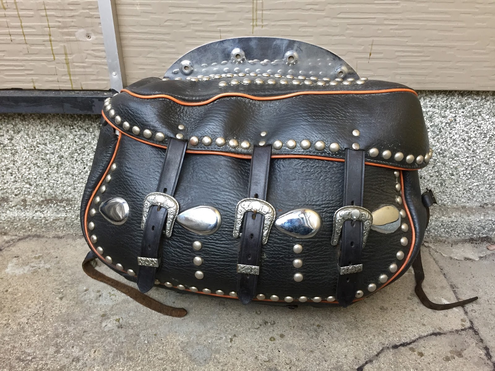 GORKY ゴーキー Vintage harley saddle bag repair