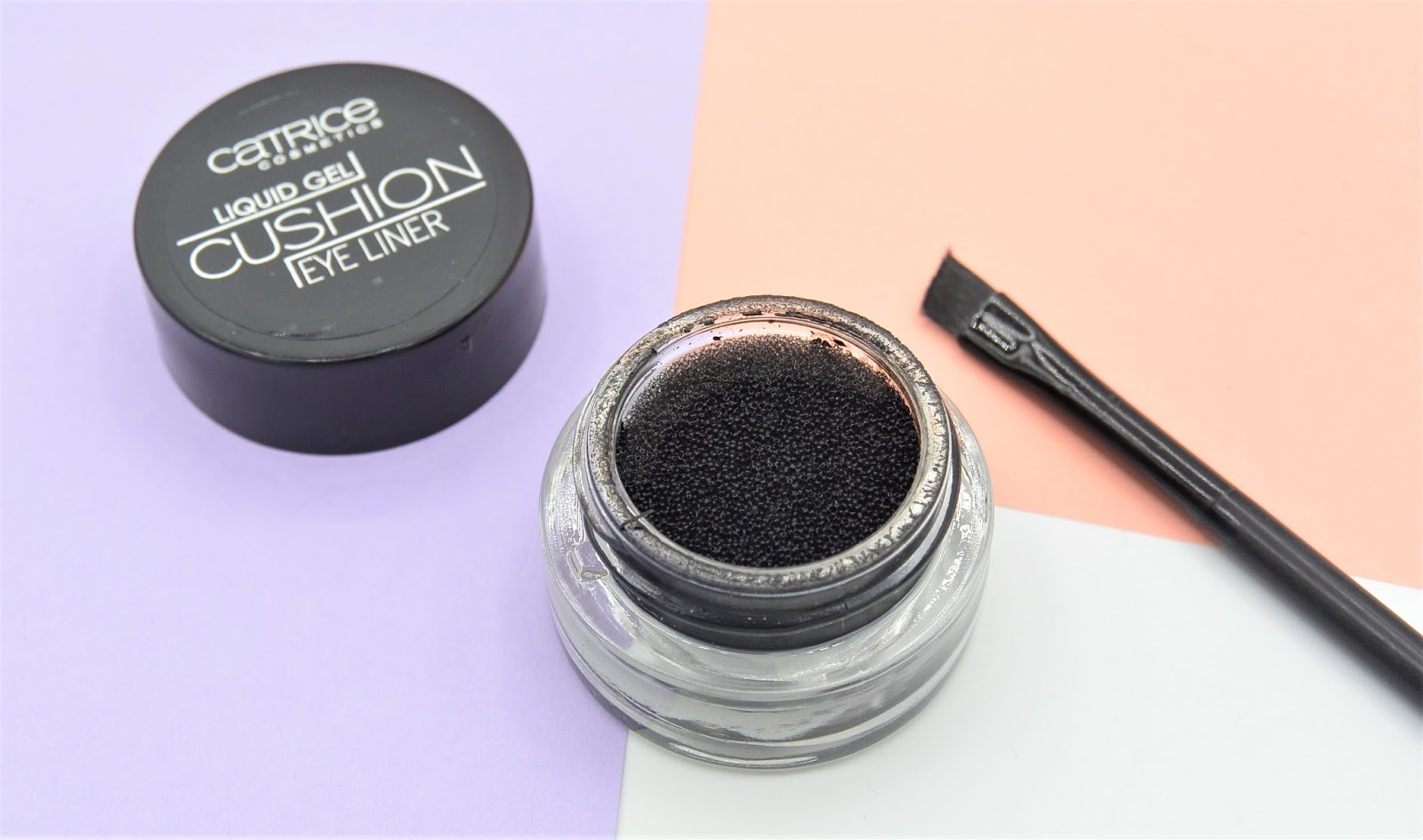 Catrice Liquid Gel Cushion eyeliner review Irispraat.nl