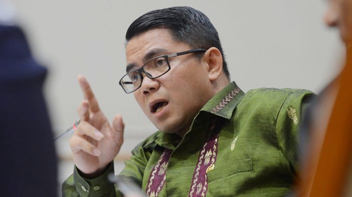 Sajak Gelisahku: Arteria Dahlan, Seruanmu Itu Berkata Bangsat