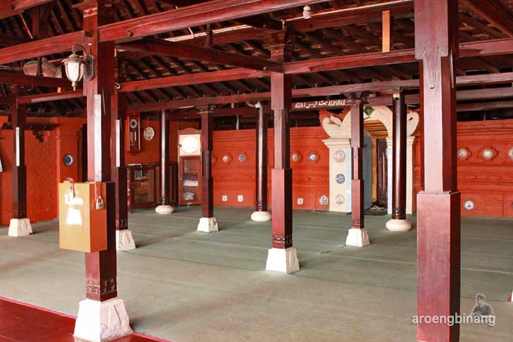 masjid merah panjunan cirebon