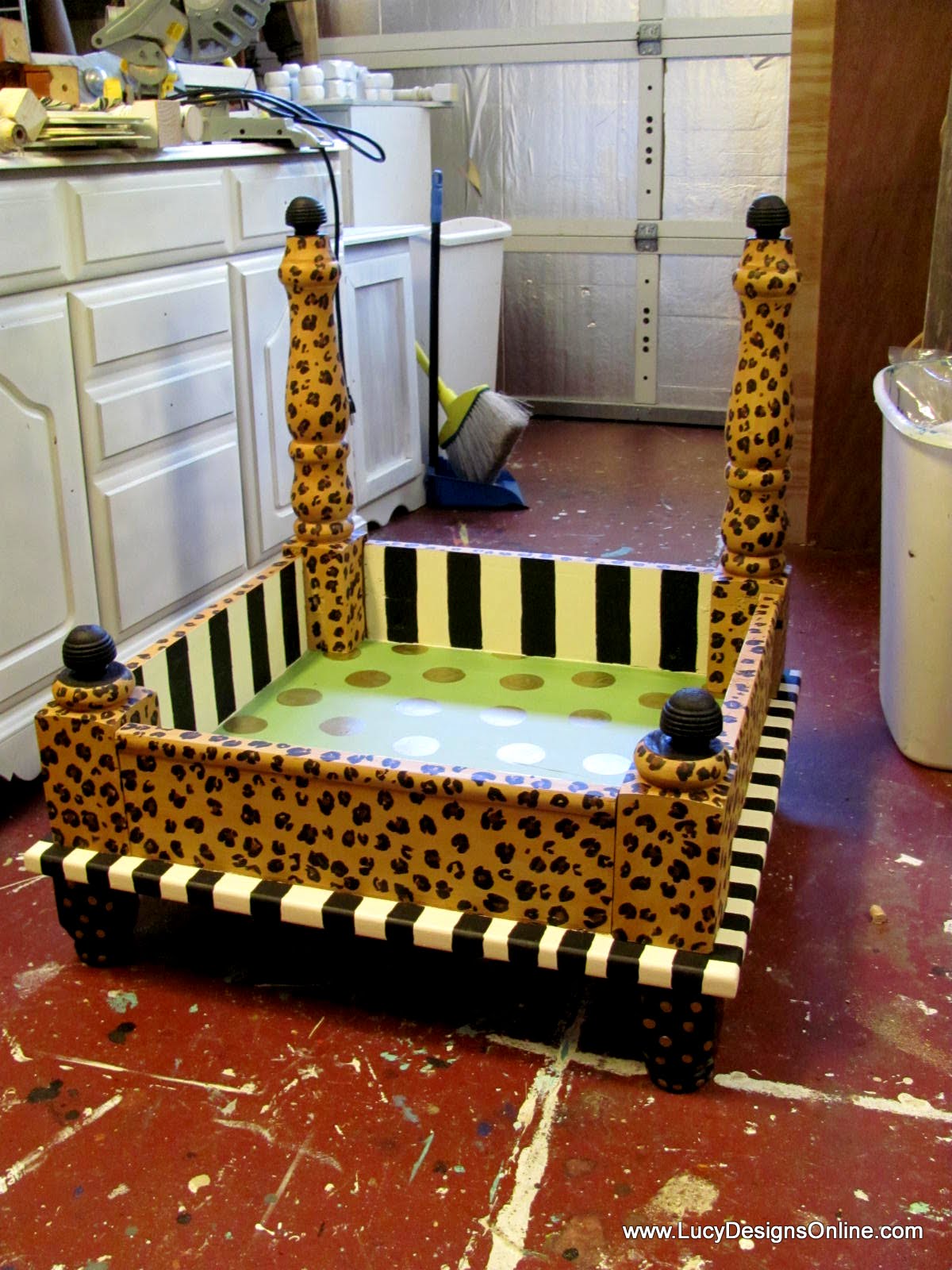 dog-bed-from-an-end-table-hand-painted-leopard-animal-print-lucy-designs