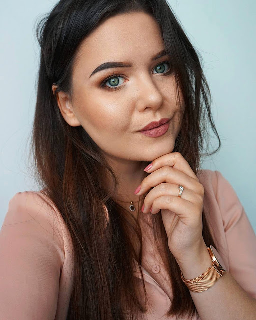 estee-lauder-double-wear-light-test