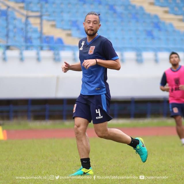 Profil, Biodata, Biografi dan Perjalanan Karir Kunihiro