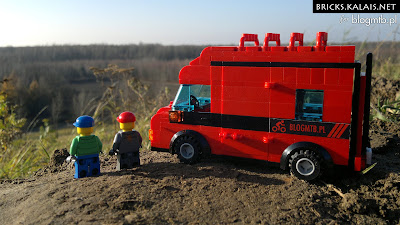 LEGO-MTB-Transporter-01.jpg