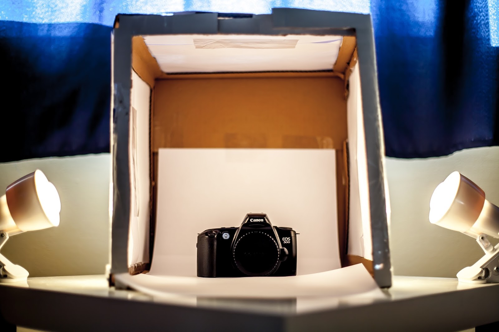 DIY lightbox for product photography