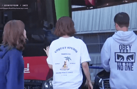 모모가 신났을때 하는 행동